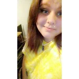 Meet your Posher, Monique